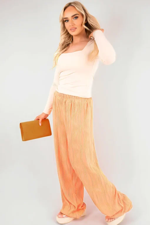 Beige Danna Square Neckline Long Sleeve Top<IKRUSH Fashion