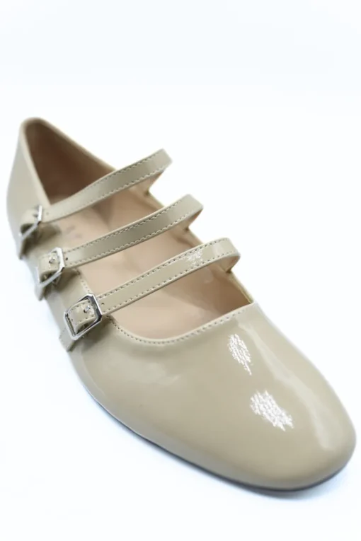 Beige Gwen Strappy Buckle Detail Flat Shoes<IKRUSH Clearance