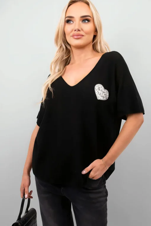 Black Della Short Sleeve V-Neck Oversized Rhinestone Heart Detail Top<IKRUSH Hot