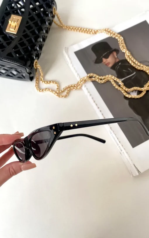 Black Emery Cat Eye Sunglasses<IKRUSH Fashion