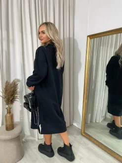Black Jenna Kangaroo Pocket Long Loose Hoodie<IKRUSH Online