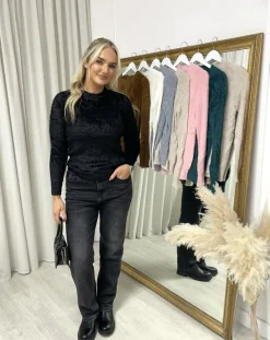 Black Stella Fitted Long Sleeve Fluffy Knitted Top<IKRUSH Clearance