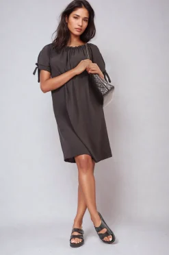 Black Tessa Knot Cuff Off Shoulder Mini Dress<IKRUSH Discount
