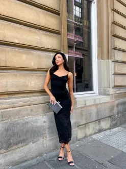 Black Viviana Strappy Floral Lace Midi Dress<IKRUSH Clearance