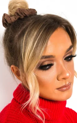 Brown Fifi Corduroy Hair Scrunchie<IKRUSH Outlet