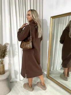 Brown Jenna Kangaroo Pocket Long Loose Hoodie<IKRUSH Online