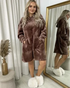 Brown Sonya Oversized Fluffy Winter Blanket Hoodie<IKRUSH Fashion