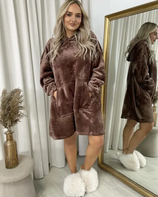 Brown Sonya Oversized Fluffy Winter Blanket Hoodie<IKRUSH Fashion