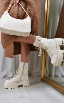 Cream Leo Block Heel Chunky Ankle Boots<IKRUSH New