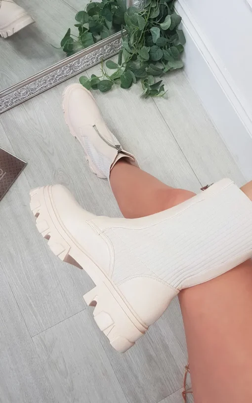 Cream Quinn Faux Leather Chunky Boots with Zip Detail<IKRUSH Clearance
