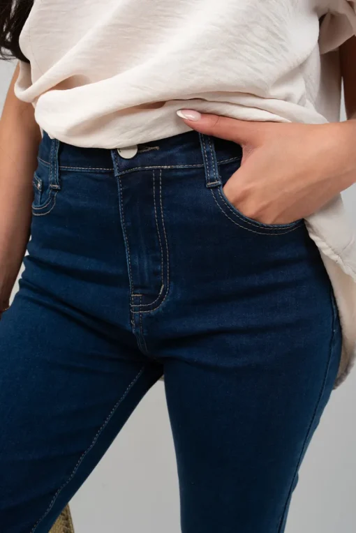 Denim Clara Straight Leg High Waist Jeans<IKRUSH Clearance
