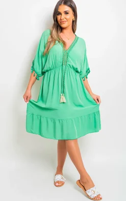 Green guc Maja V-Neck Short Sleeve Midi Dress with Tassel Detail<IKRUSH Sale