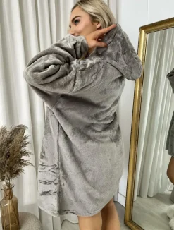 Taupe Sonya Oversized Fluffy Winter Blanket Hoodie<IKRUSH Fashion