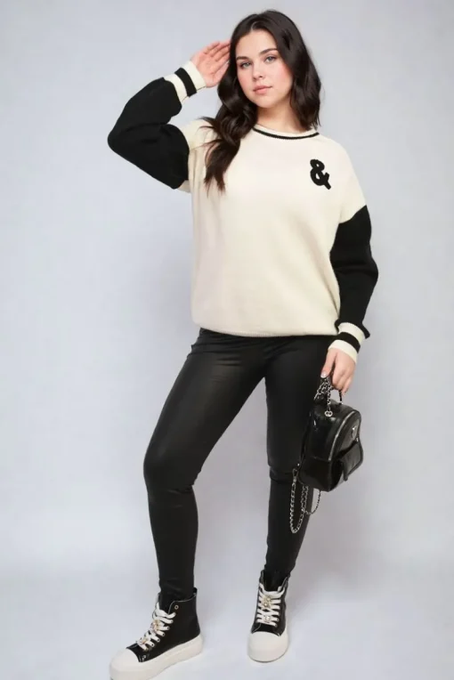 White Erica Round Neck Rock & Roll Print Knitted Jumper<IKRUSH New