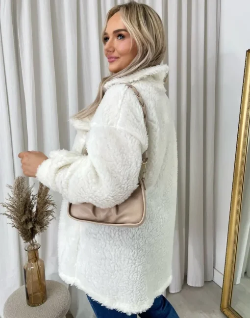 White Monica Button Down Collared Winter Coat Jacket<IKRUSH Hot