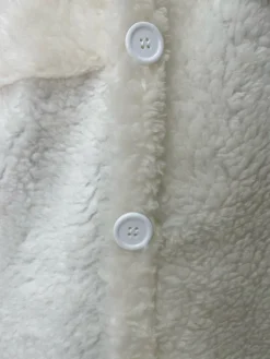 White Monica Button Down Collared Winter Coat Jacket<IKRUSH Hot