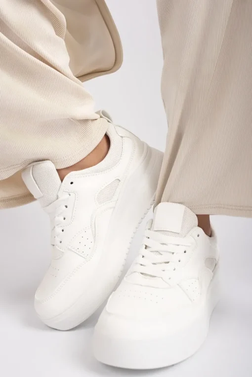 White Romi Faux Leather Chunky Platform Trainers<IKRUSH Sale