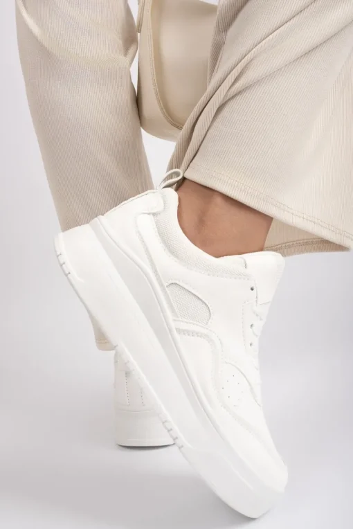 White Romi Faux Leather Chunky Platform Trainers<IKRUSH Sale