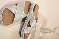 White Sabrina Platform Diamante Sandals<IKRUSH New