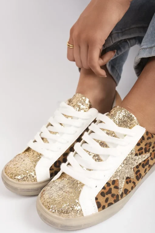 White Taya Glitter Star Lace Up Trainers<IKRUSH Best