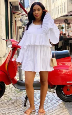White Tessy Frill Shift Dress<IKRUSH Sale