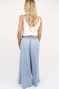 White Vanya Sleeveless Scoop Neck Relaxed Fit Top<IKRUSH Clearance