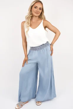 White Vanya Sleeveless Scoop Neck Relaxed Fit Top<IKRUSH Clearance